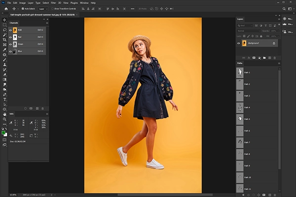 Grasigner-model-photo-multi-clipping-path-for-precise-fashion-editing